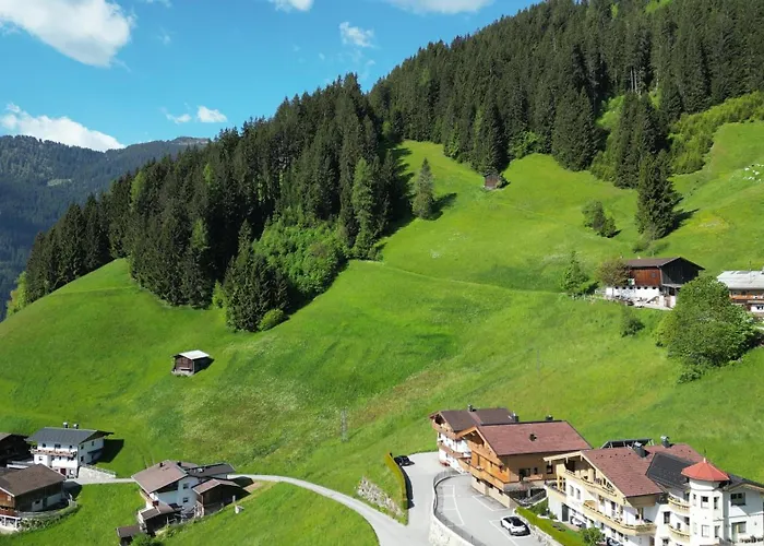 Ahornblick Apartahotel Muhlen (Tyrol)