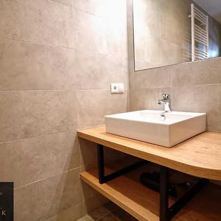 Hotel apartamentowy Ahornblick Muhlen (Tyrol)